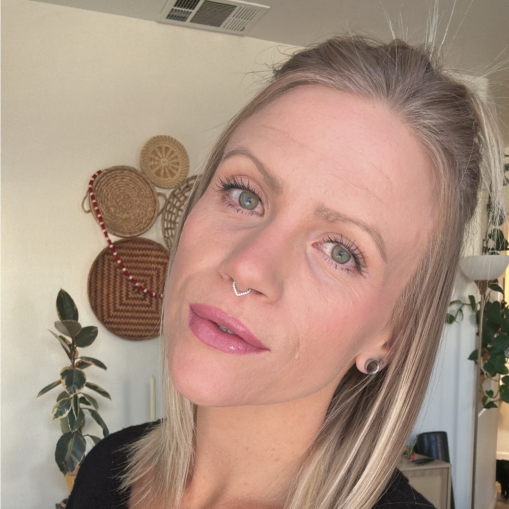 Meet your Posher, Leisha
